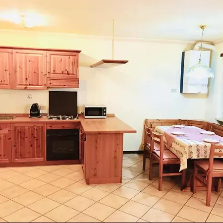 Simona's アパート アジアーゴ